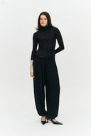 Blusa Manga Longa Gola Invertida