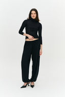 Blusa Manga Longa Gola Invertida